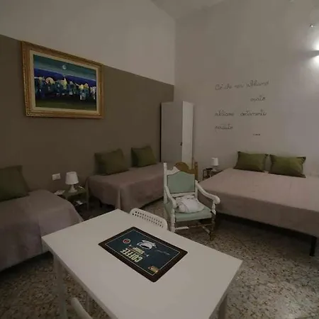 Con Balcone شقة Ripacandida